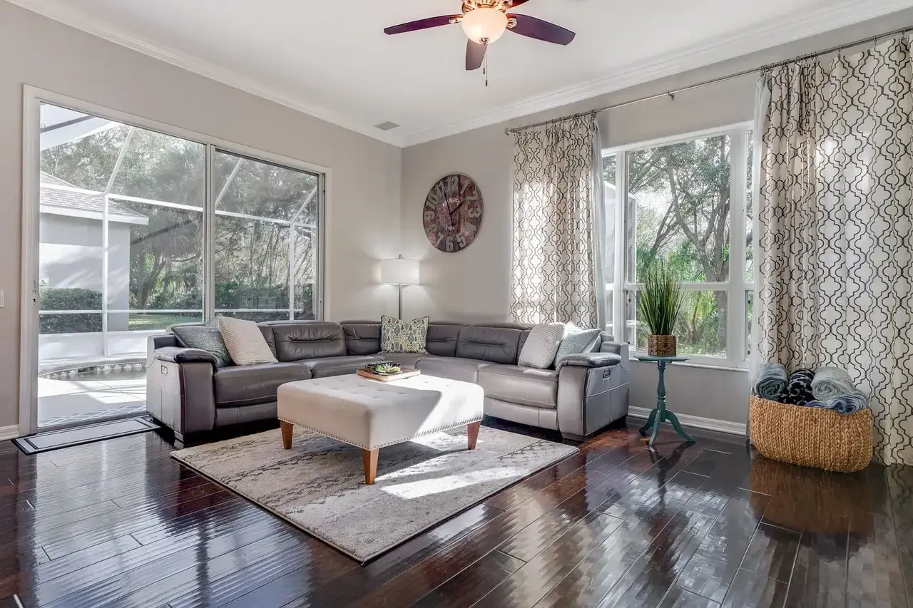A Review of the Zillow 3D App