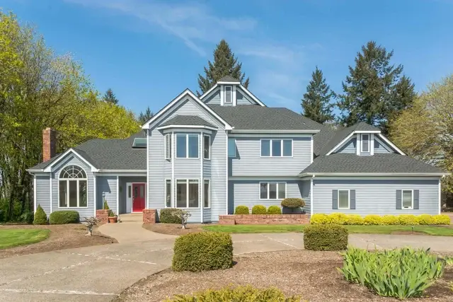 How to Become a Real Estate Photographer