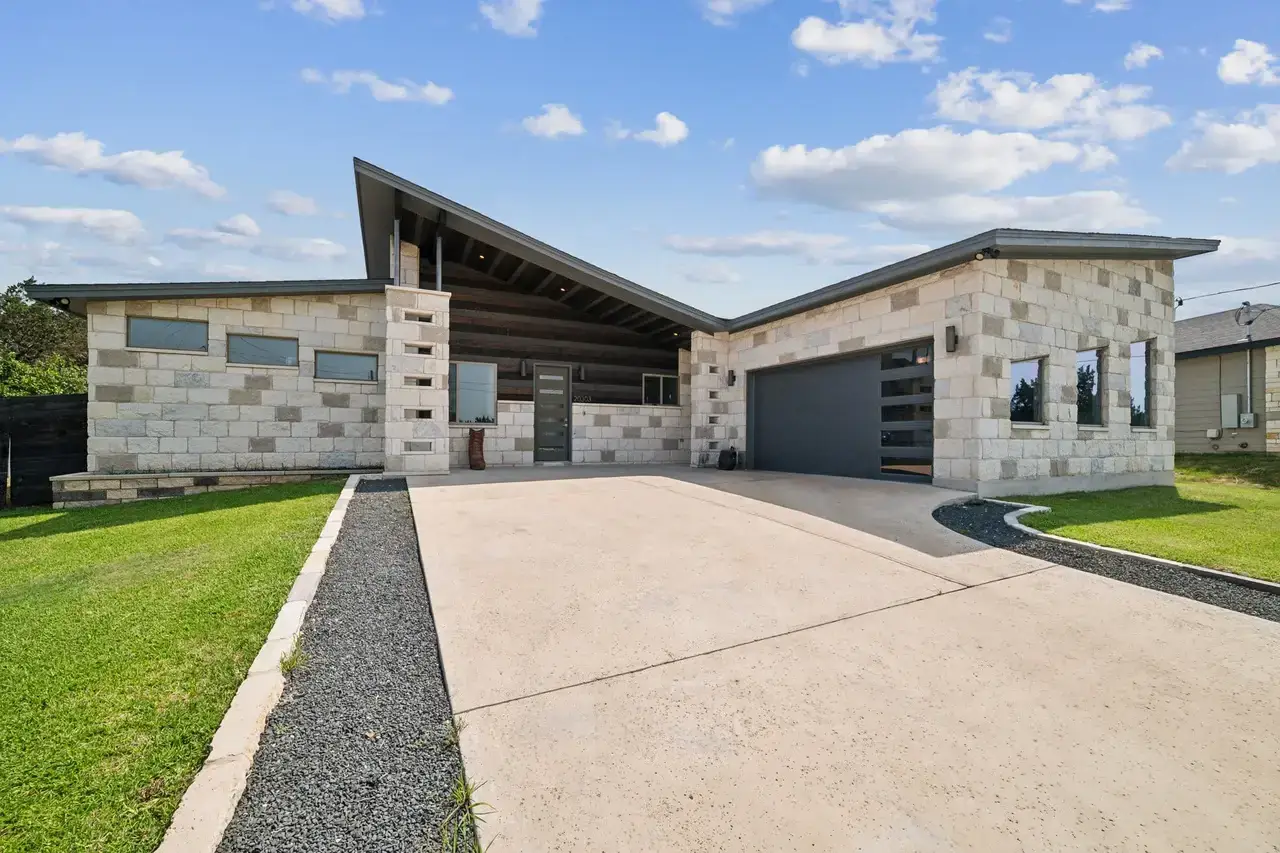 Introducing HomeJab's Innovative Property Page Design