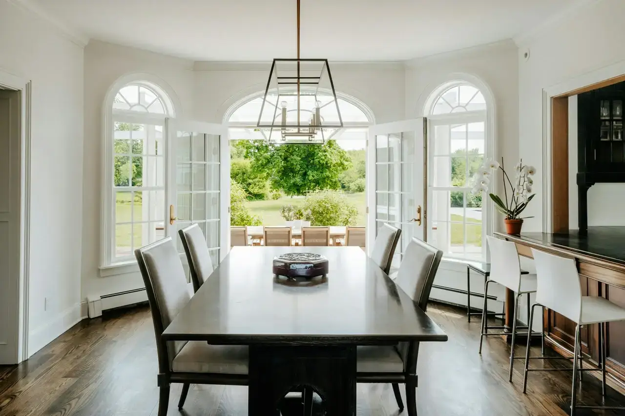 The Cost of Mediocre Listing Photos (And Why Investing in Quality Pays Off)