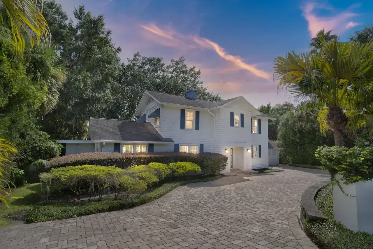 Why Real Estate Walkthrough Videos are Better than 3D Virtual Tours