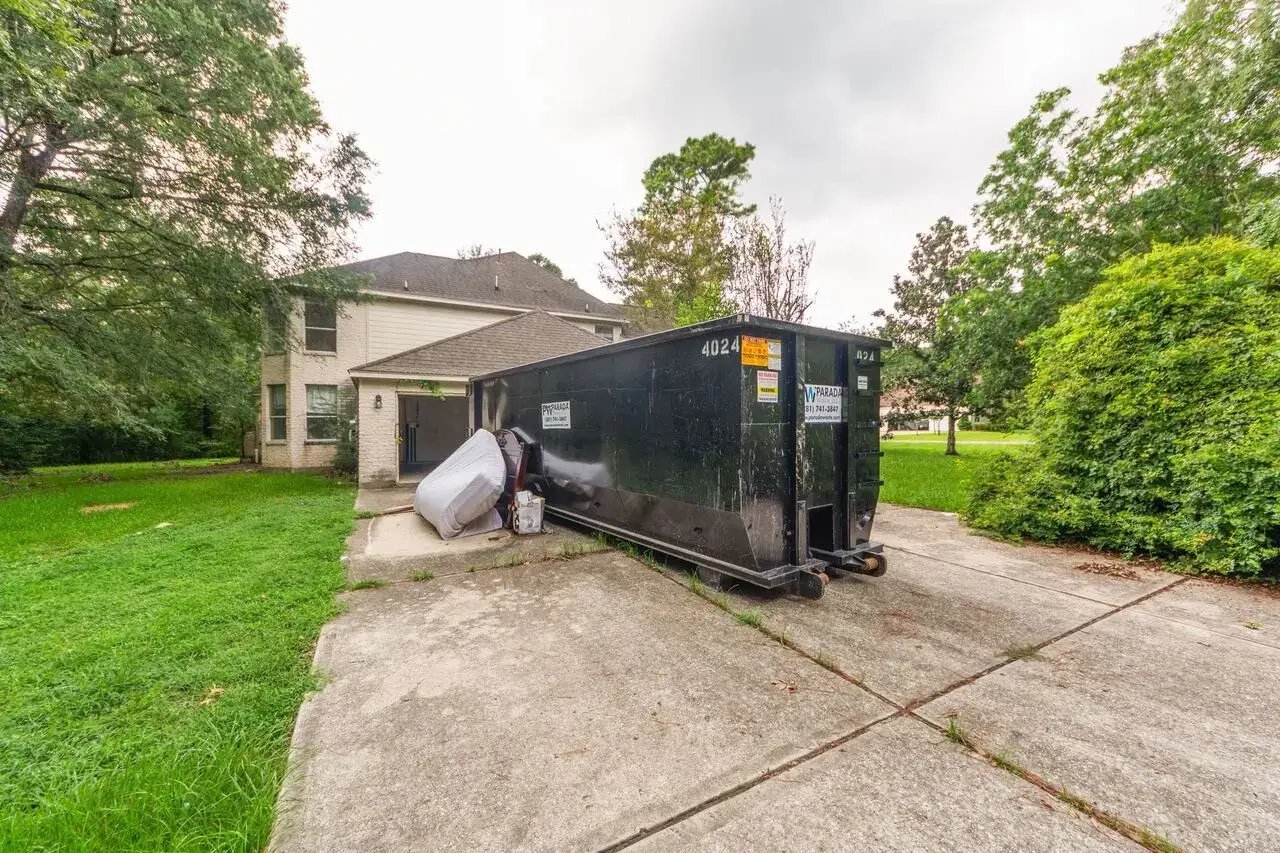 Exterior junk removal completed